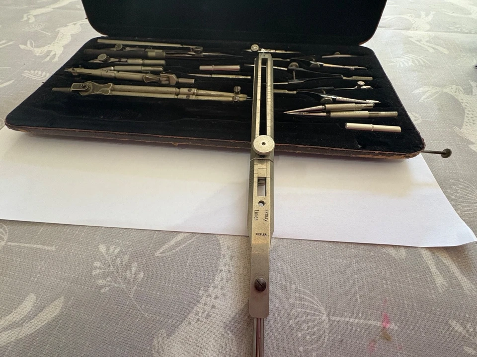 Antiguo conjunto de dibujo técnico, alemán, arquitecto, cartografía. C Riefler Foto 3 de 4