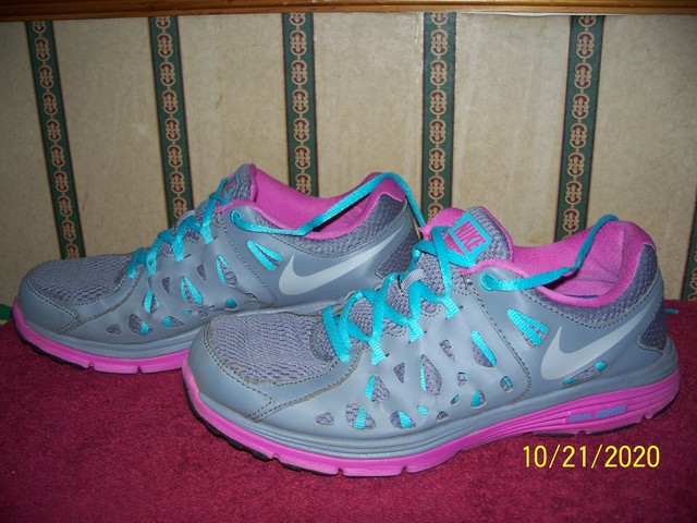 women's running shoes size 8