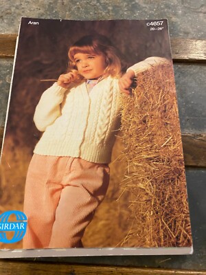 Sirdar Kinder Strickjacke Strickmuster Aran C4657