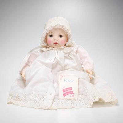 Madame Alexander Victoria 5760 Original Clothes Box/Paperwork 16