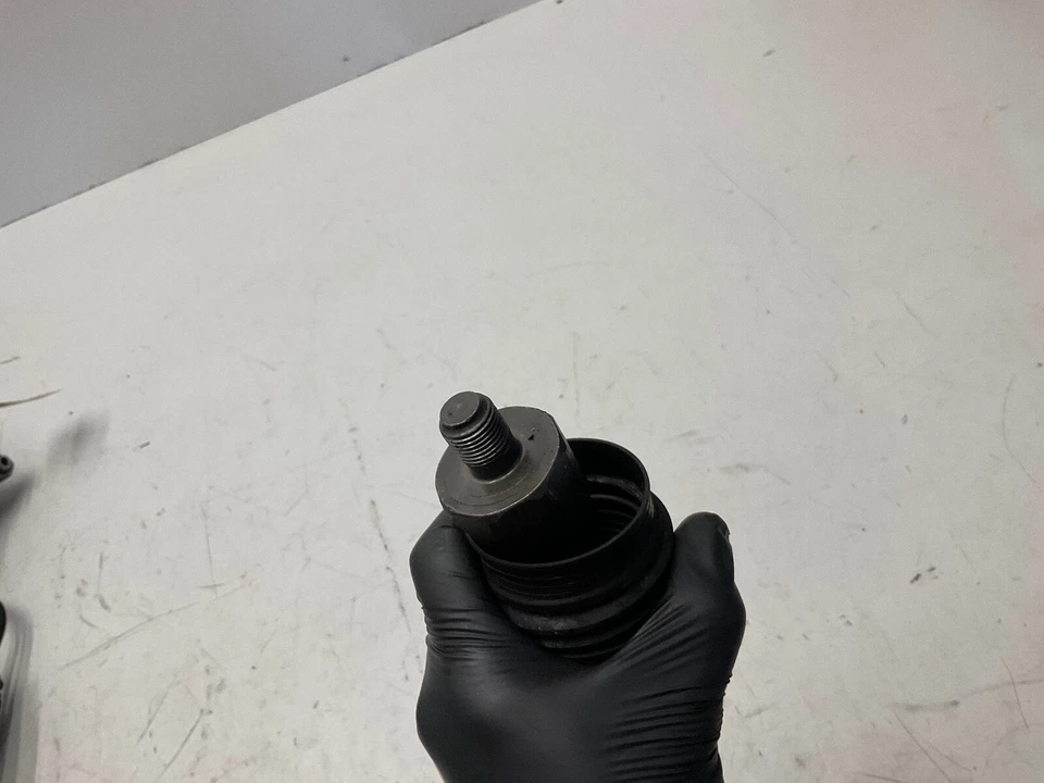 Volkswagen Passat 2015 barra de dirección delantera derecha barra de amarre piñón OEM Foto 3 de 4