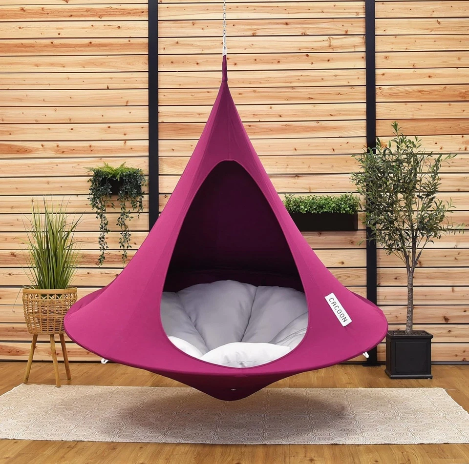 Vivere Indoor Outdoor Holiday Camping Comfortable Double Cacoon Chili Red. - Image 2 of 4