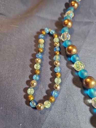 Costume Jewelry necklace and bracelet set Beaded Costume Shades Of Blue - Picture 2 of 5