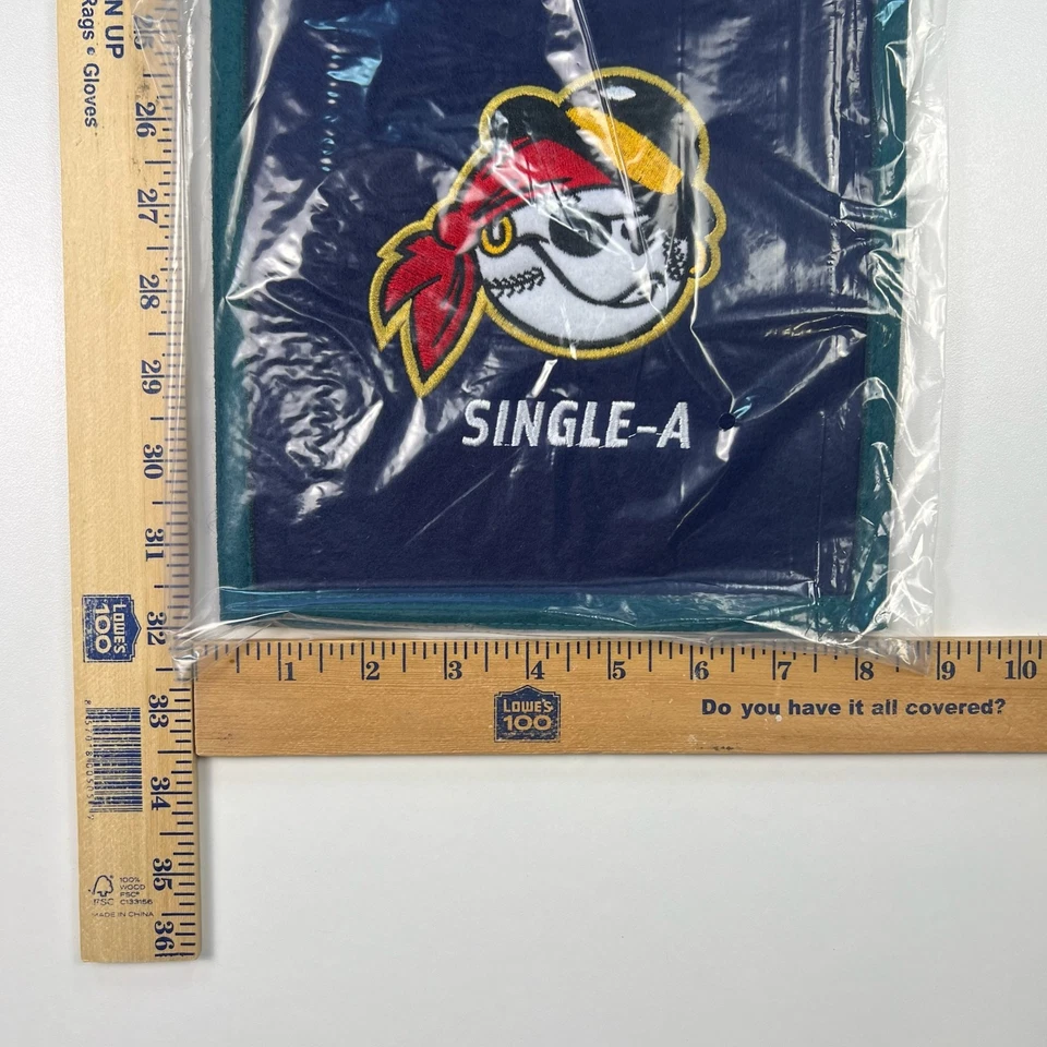 Seattle Mariners MLB Heritage Banner Embroidered Wool 8X32 Winning Streak - Image 4 of 4