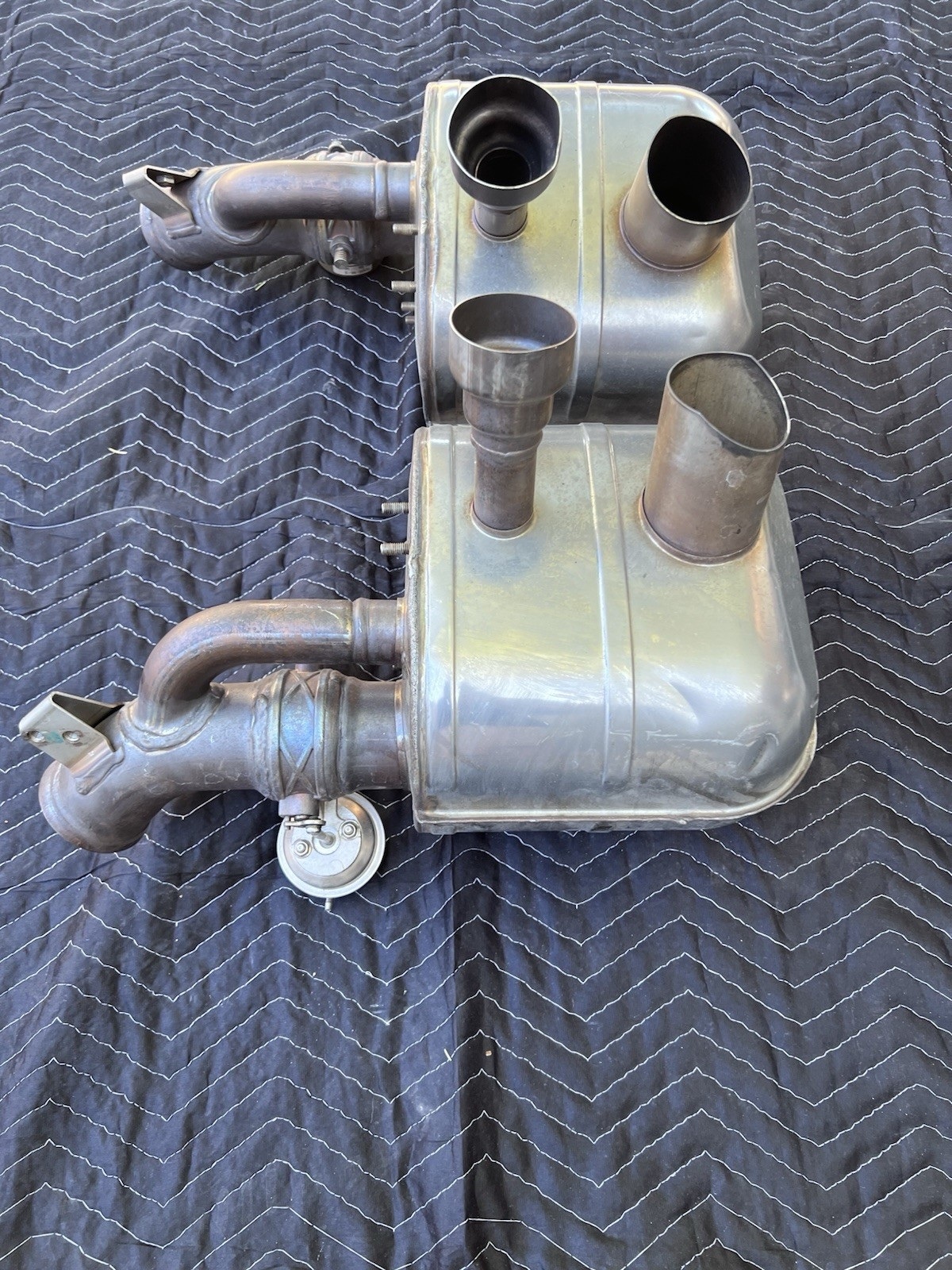 Ferrari 812 superfast exhaust muffler Oem No 337500/ 337499