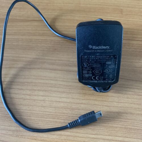 Blackberry Phone Mains Charger PSM05R-050CHW UK Plug Genuine Original Blackberry - 第 2/6 張圖片