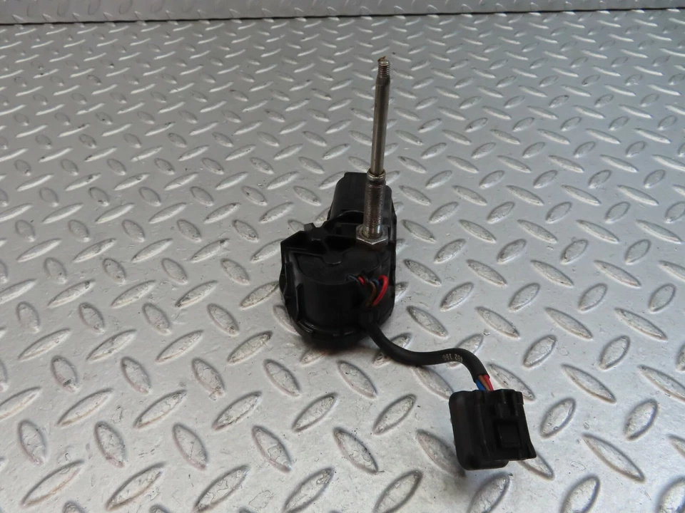 ♂9605♂ Mercedes-Benz C123 280CE cupé limpiaparabrisas motor derecho 1238201342 Foto 3 de 4