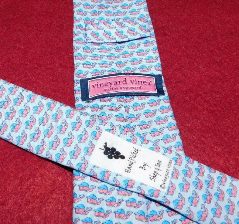 BOY'S VINEYARD VINES MADE IN U.S.A. LIGHT BLUE/PINK/BLUE FISH MOTIF TIE. - Image 3 of 3