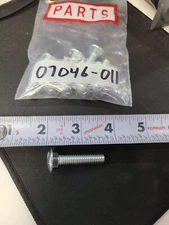 07046-011 OEM MULTIQUIP BOLT, CARRIAGE 5/16-18 X 1.5 gr5, ZINC LOT OF 8