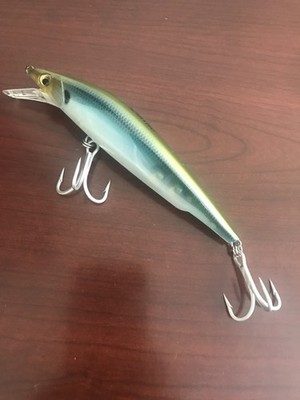 SUPER STRONG CASTING TROLLING FISHING LURE 6.1/4 IN 2.5 OZ SINKING 2-5 FT GREEN