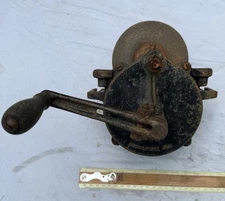 Vintage Luther No. 86 Hand Crank Bench Clamp 5 3/4” Grinder