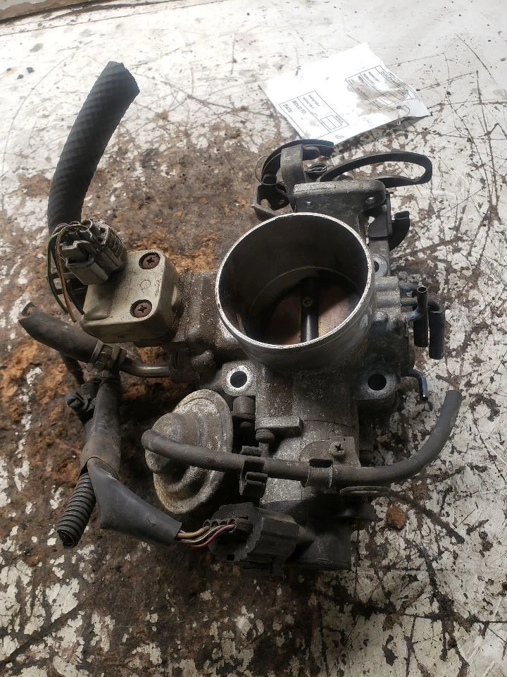 Cuerpo del acelerador 1MZFE motor federal compatible con 94-95 LEXUS ES300 1367561 Foto 2 de 4