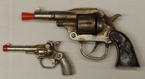 Vintage Kilgore Cast Iron Six Shooter & SPY Cap Gun Lot