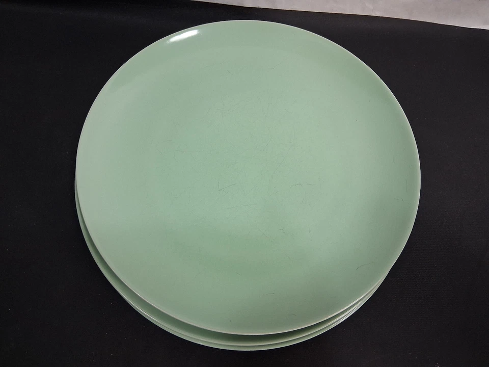3 IKEA of Sweden Fargrik Mint Sea Foam Green Dinner Plates 15199 10.5" Wide - Image 2 of 4