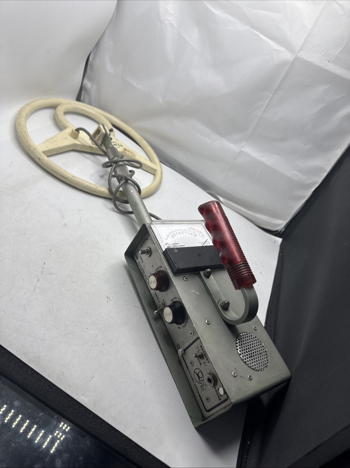 Cache Hunter (bfo) 1972? Turns On