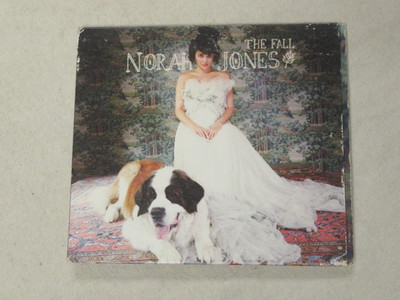 NICE NORAH JONES WITH THE FALL MUSIC CD