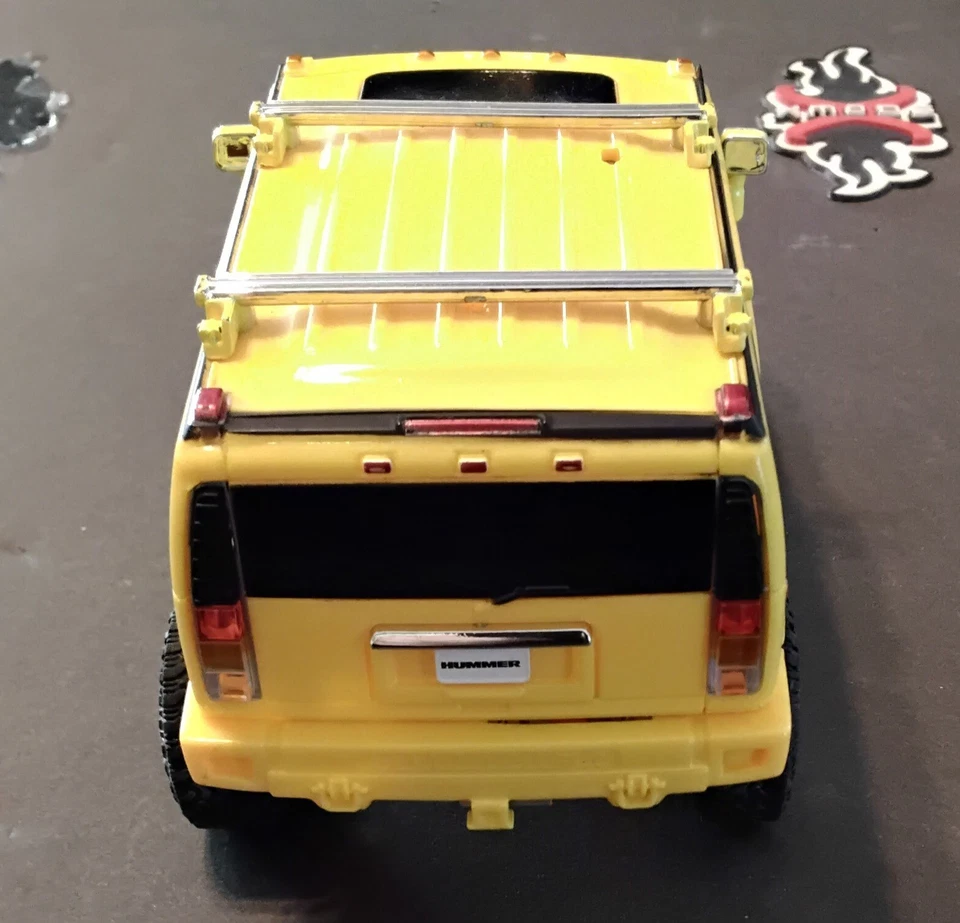 ***XMODS 2004 HUMMER H2 YELLOW CARSON SHELF QUEEN EXCELLENT USED CONDITION*** - Image 4 of 4