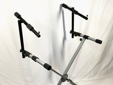 König & Meyer Keyboardständer X-Form silber inkl.  Aufsätze für 2. Ebene