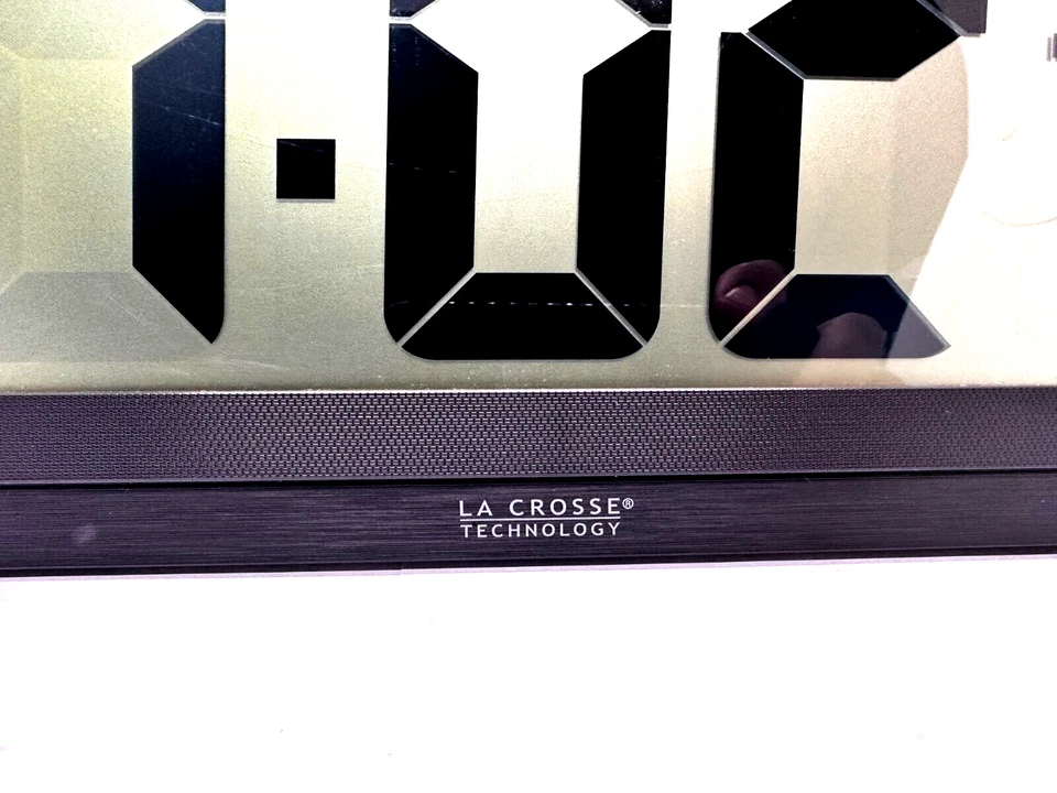 Reloj de pared digital atómico texturizado HTF La Crosse Technology BBB87276 15,25" Foto 4 de 4