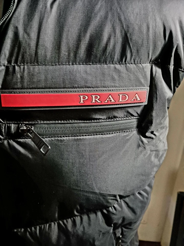 prada gilet mens - Image 3 of 4