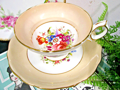 HAMMERSLEY tea cup and saucer painted signed Howard rose teacup England 1940s