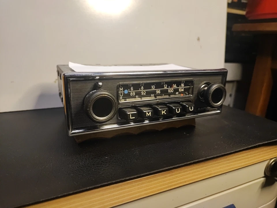 Blaupunkt Frankfurt Car Radio Vintage Classic Car - Image 2 of 4
