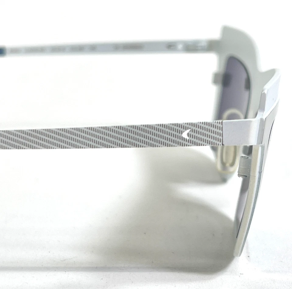 Gafas de sol Blackfin BF852 Lovers Key COL.947 mate blanco gris con espejado plateado Foto 4 de 4