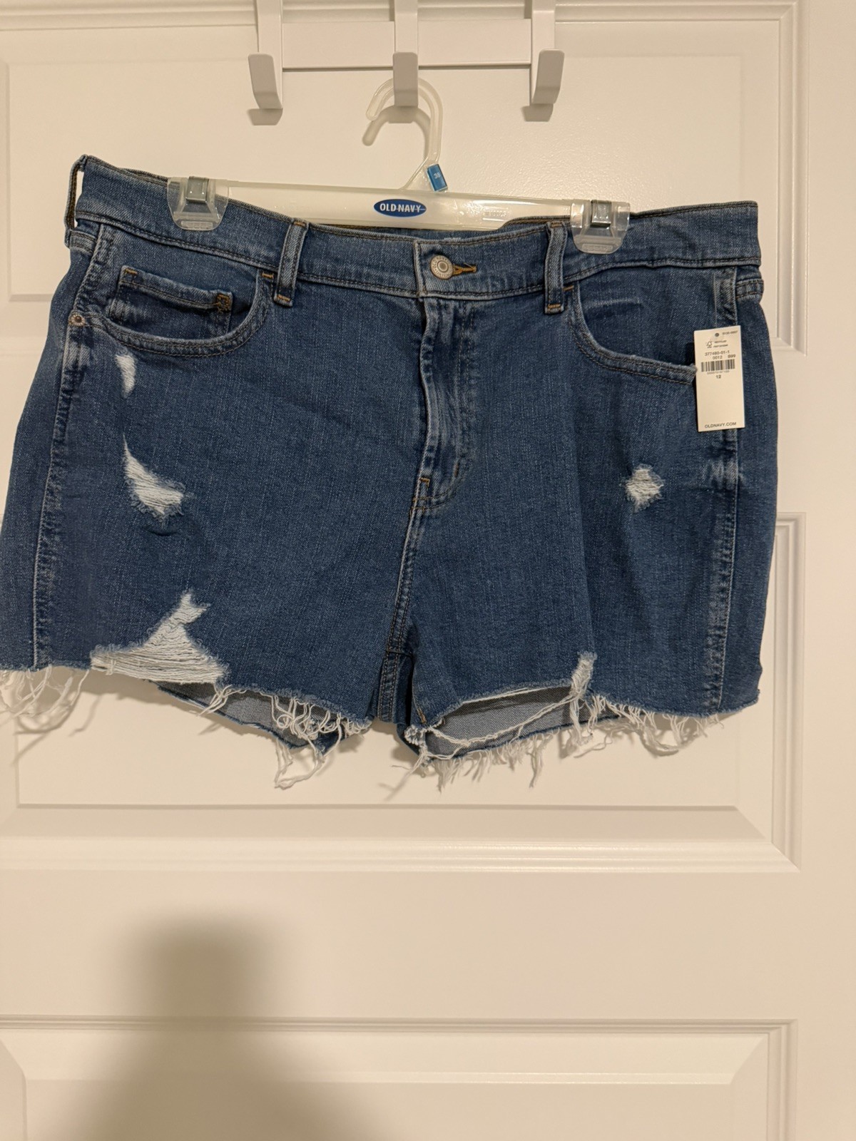Old Navy womens jean shorts sz 12 denim boyfriend mid rise cuffed hem distressed