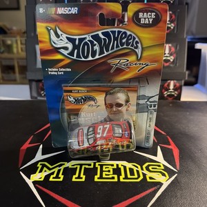 Kurt Busch 2002 Hot Wheels Rubbermaid 1/64 Die-Cast