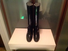 JIMMY CHOO WOMANS 945.00 NWBOX BLACK PATENT LEATHET BOOTS SIZE 37 1/2
