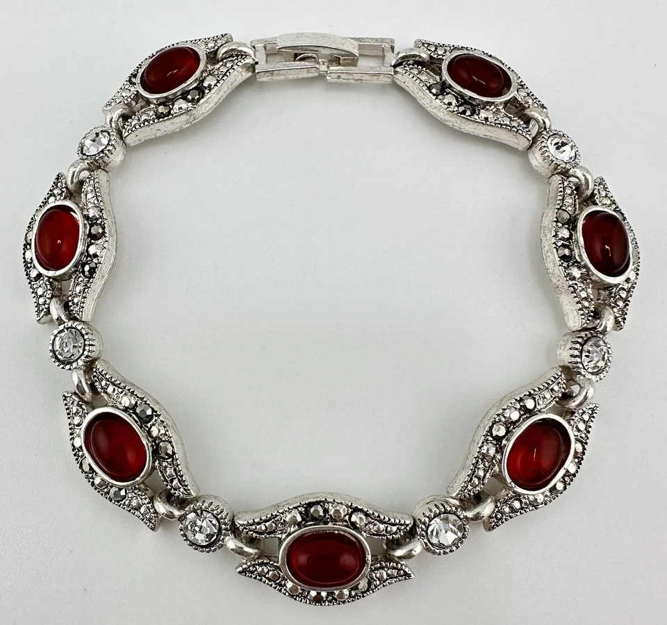 "Brazalete estilo victoriano mal de ojo imitación marcasita gema de vidrio rojo tono plata 6,75""" Foto 2 de 4