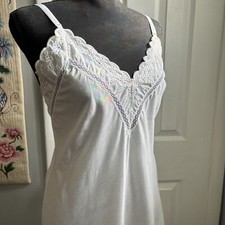 Vintage Barbizon FULL SLIP White Scallop 34 Cottage Prairie Batiste Nylon Cotton