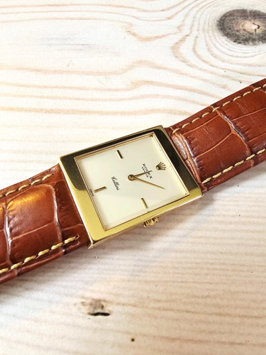 Vintage Rolex Cellini 5071 18ct Solid Gold Tank Manual Winding Cal 1601 - 24mm - Picture 3 of 13