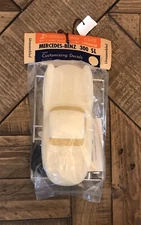 Vintage Hubley International Cars Mercedes-Benz 300 SL scale model Un-assembled