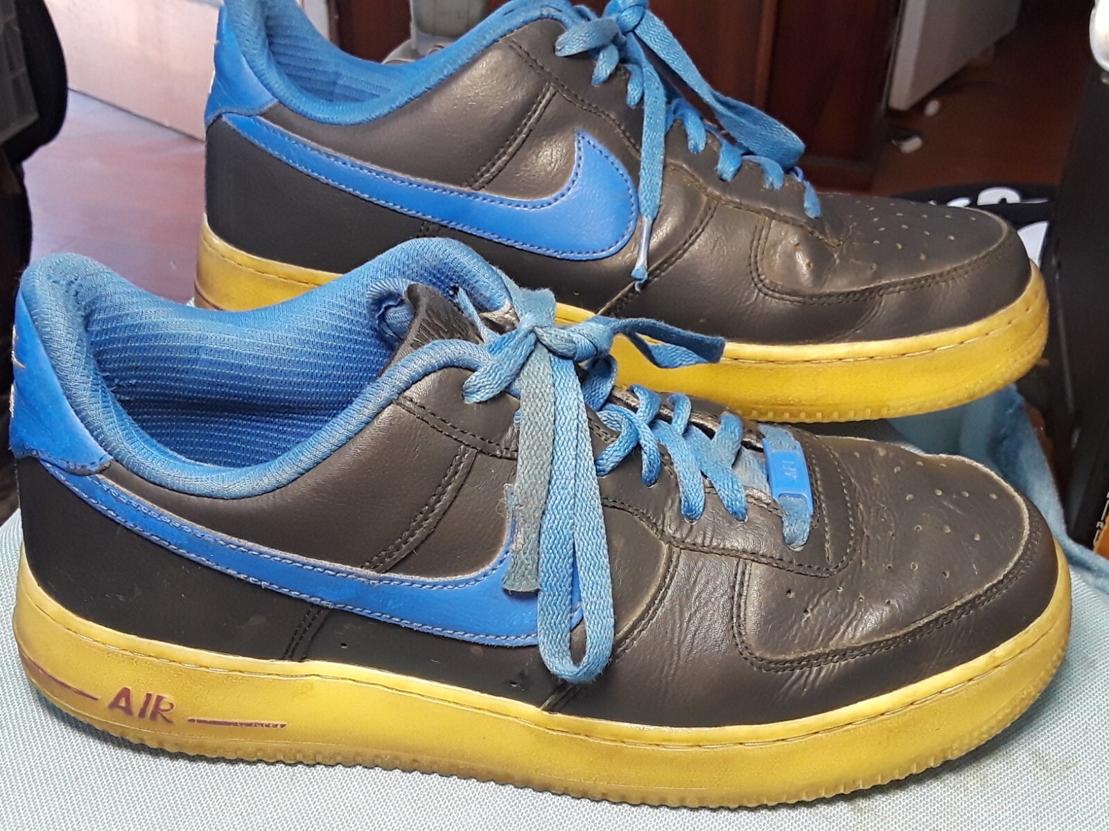 Nike Air Force One AF1 Low Mens Size 10 