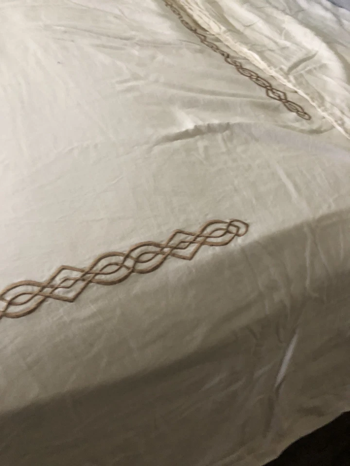 Copripiumino Frette At Home Queen ricamo raso di cotone avorio caramello 88x86" - Immagine 4 di 4