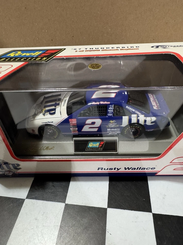 Rusty Wallace #2 Miller Lite 1997 1/43 Nascar Diecast W/ Case! - Image 2 of 4