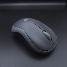 Logitech Wireless Mouse M185 includes USB nano receiver