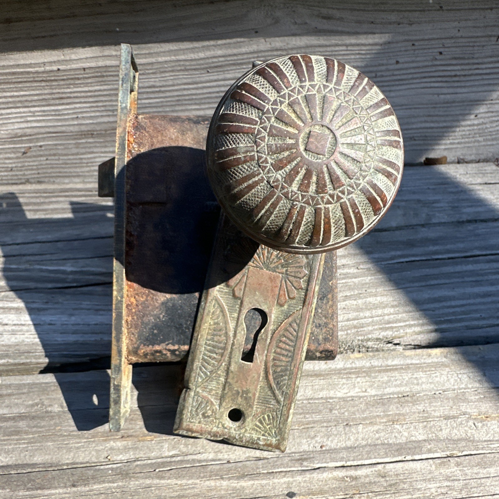Victorian Ornate Brass Door Knob set with Plates and Lock No Key Geometric Pat.
