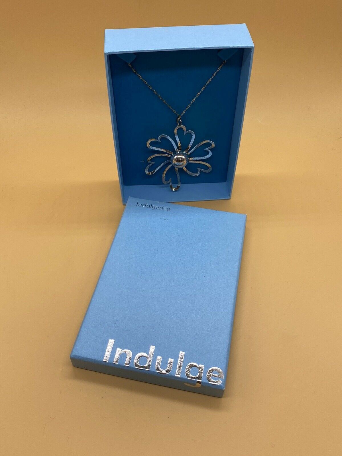 Beautiful Silver Metal Wire Statement Flower Shap… - image 4