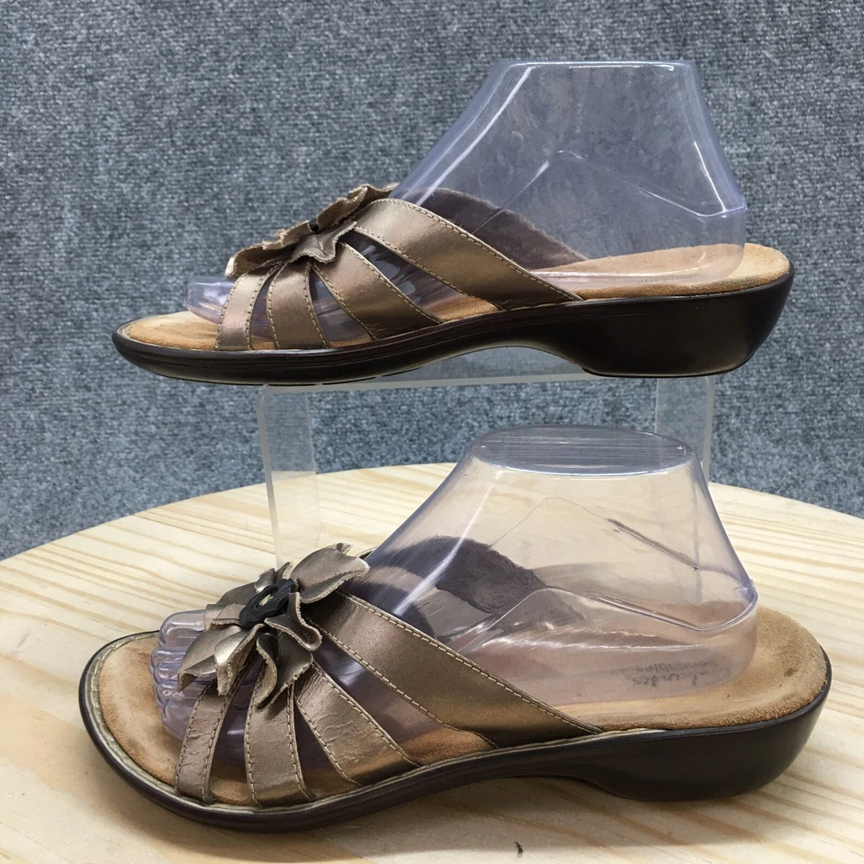 Sandalias Clarks Bendables Mujer 8.5 M Lena Slides Cuero Marrón Floral Informal Foto 2 de 4