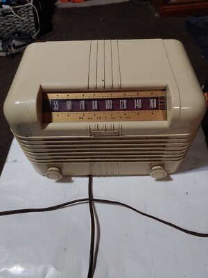 1940s Vintage Radiola 76ZX12 Mid Century Tube Radio FOR PARTS OR