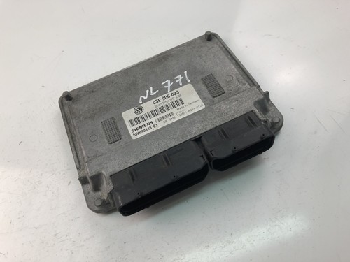 VW POLO 9N Motorsteuergerät ECU 03E906033 2002 18040944