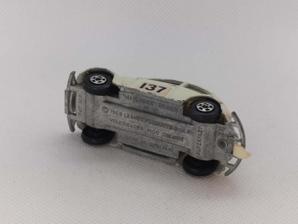 1968 Lesney Matchbox #15 Volkswagen 1500 Saloon Bug Beetle VW