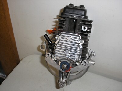 NEW GENUINE OEM STIHL FS 131 R TRIMMER  /  ENGINE BLOCK PISTON CYLINDER CRANK