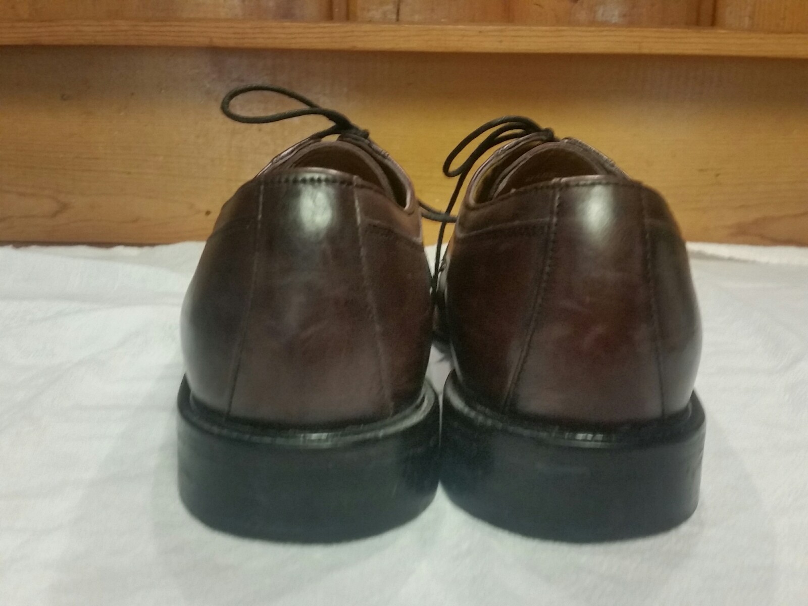 SAOLA Scarpe Bostonian da uomo taglia US 11 EU 44 marroni First Flex top in pelle e suola cravatta