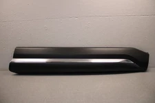 2019 2020 SUBARU ASCENT RIGHT SIDE FRONT DOOR LOWER MOLDING