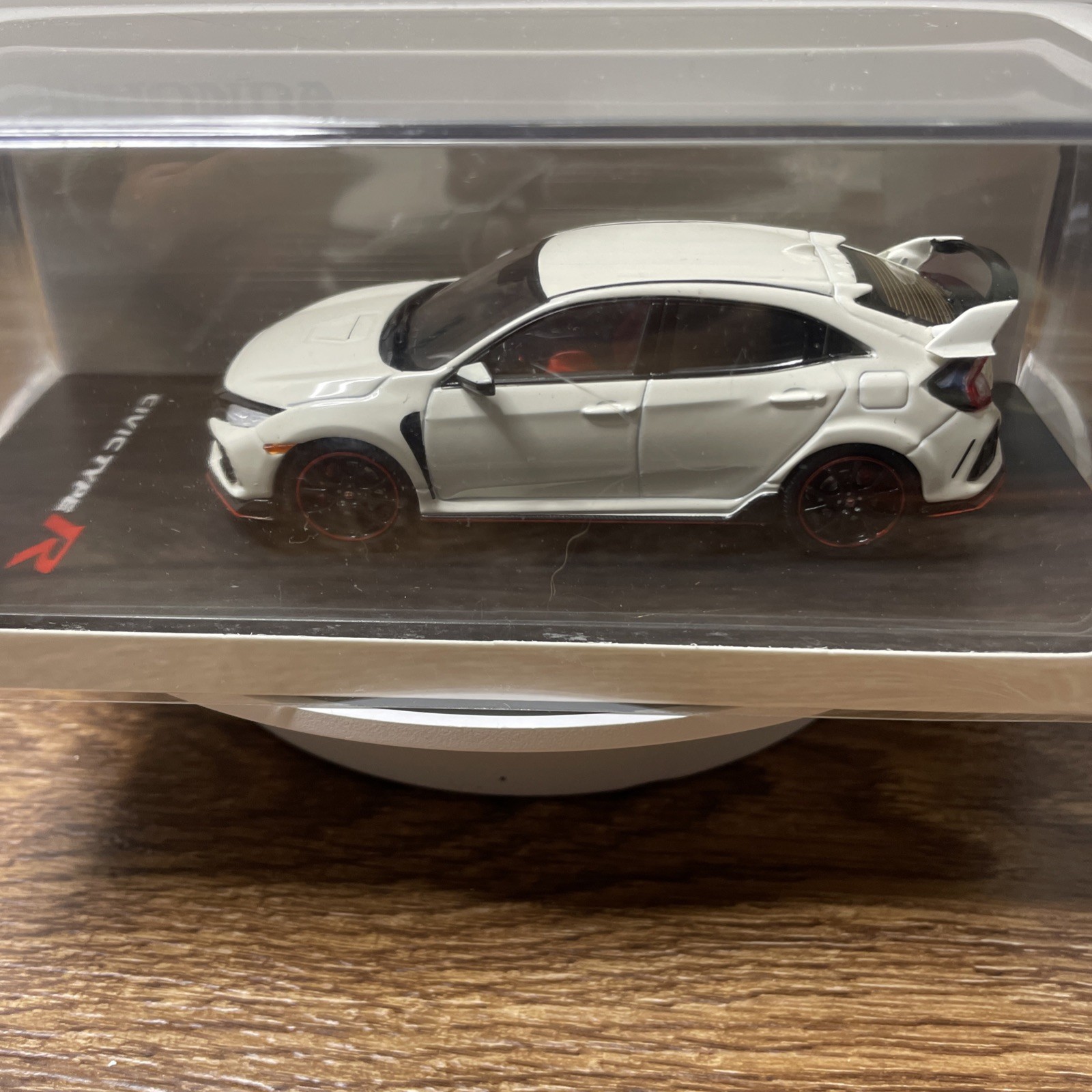 1/43  TSM MODEL HONDA CIVIC TYPE R FK8 WHITE 655588