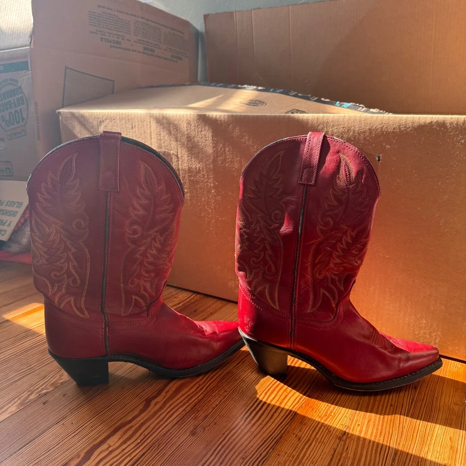 Laredo Western Women's 8.5M Snip Toe Boots Leather Embroidered Red Cowgirl - Image 4 of 4