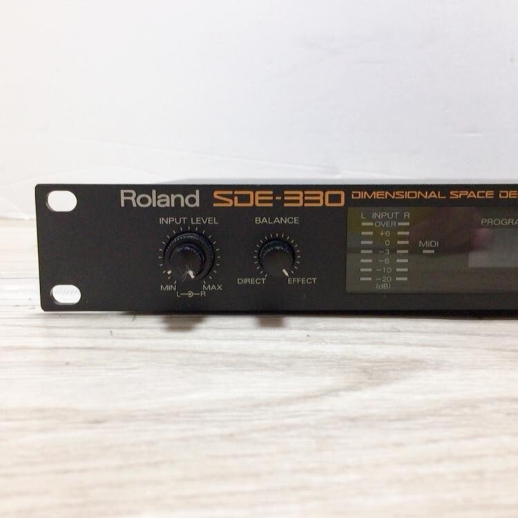 Roland SDE-330 Dimensional Space Delay Digital Effect Processor 